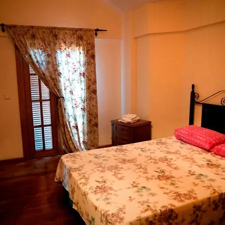 4 Br Amazing Villa *